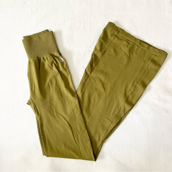 Free People Good Karma Flare Leggings - Picture 2 of 8